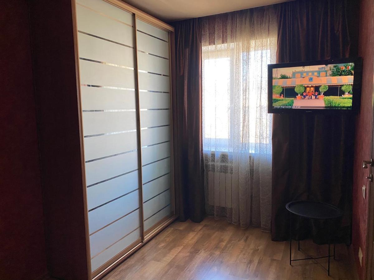 New Apartments With Panoramic Views On Avenue Nauky Charkiw Exterior foto