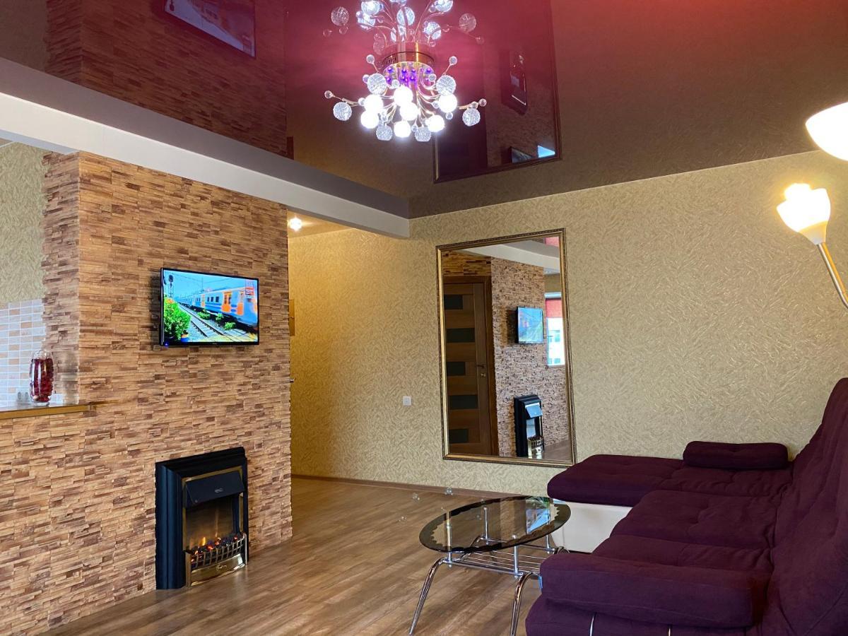 New Apartments With Panoramic Views On Avenue Nauky Charkiw Exterior foto