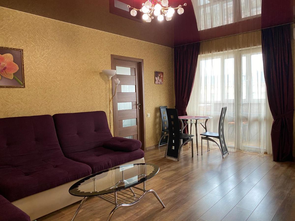 New Apartments With Panoramic Views On Avenue Nauky Charkiw Exterior foto