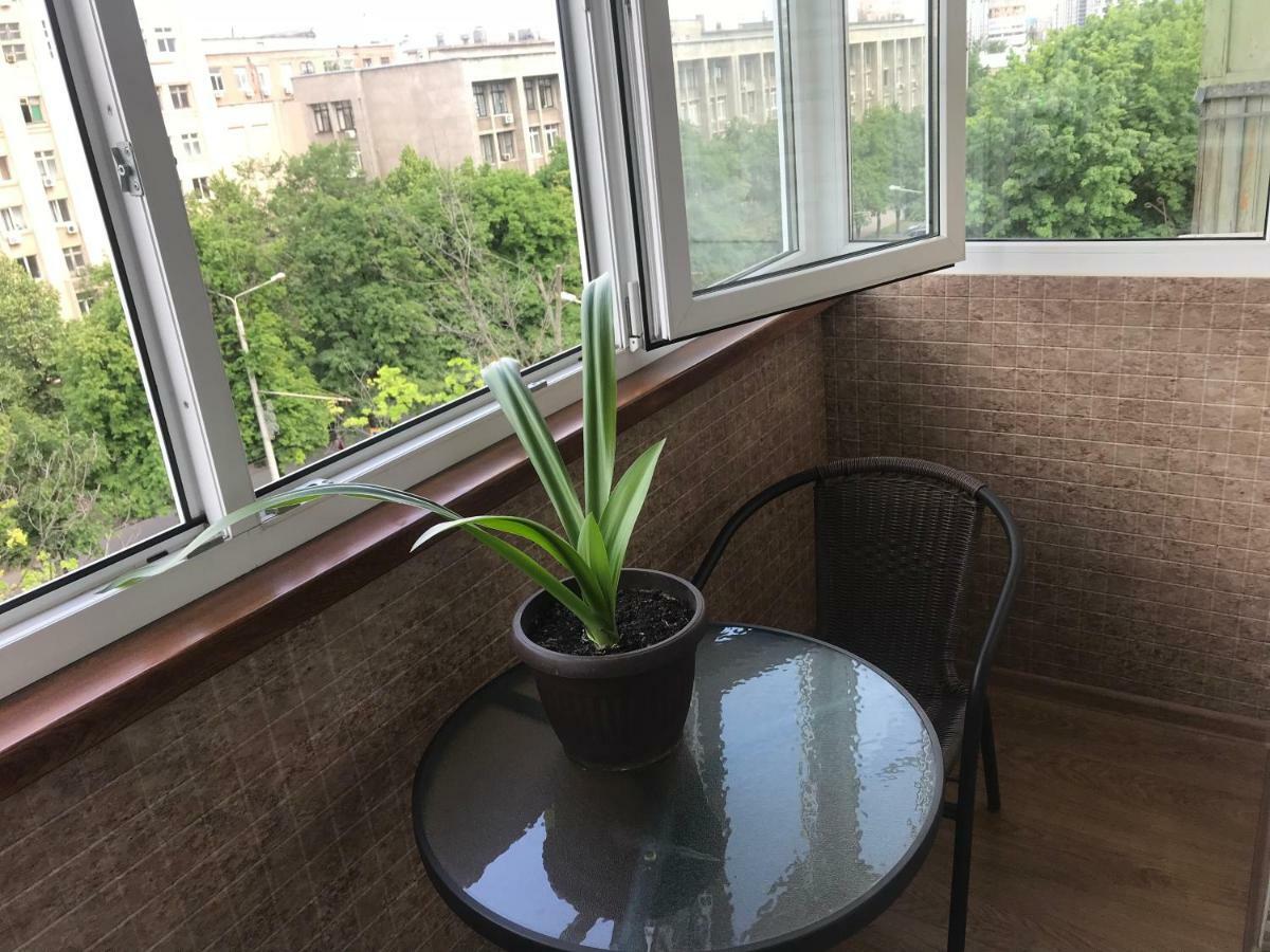 New Apartments With Panoramic Views On Avenue Nauky Charkiw Exterior foto