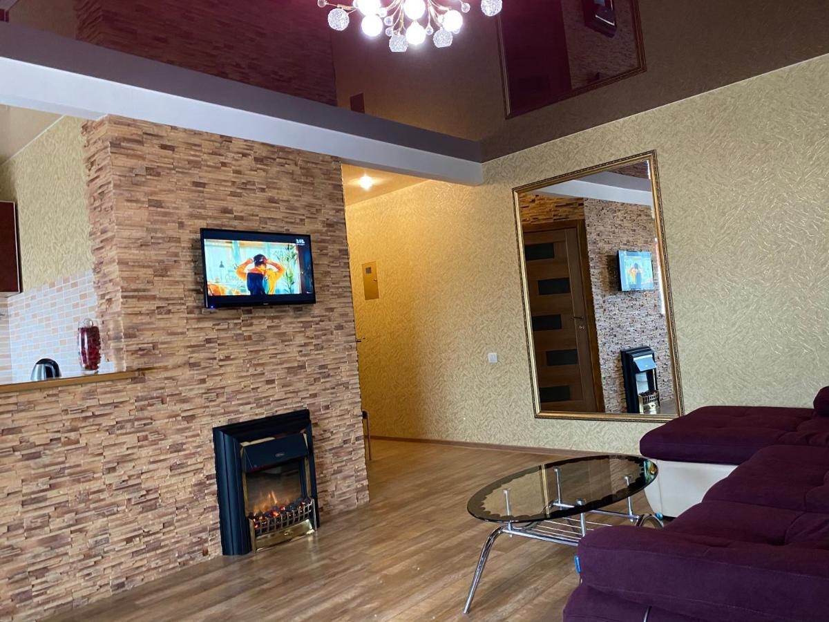 New Apartments With Panoramic Views On Avenue Nauky Charkiw Exterior foto