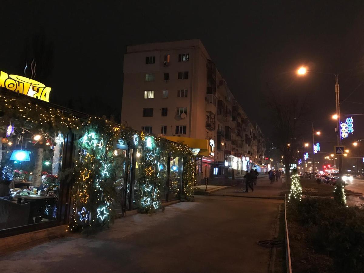 New Apartments With Panoramic Views On Avenue Nauky Charkiw Exterior foto